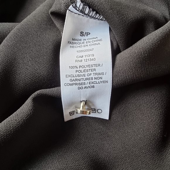 🌟3/$40 Sale!Mix & Match🌟 Dynamite Sheer Flowy Blouse - Picture 7 of 7